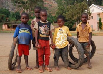 Direitos da criança/Huambo