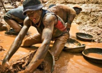 Garimpo de diamantes/Lunda-Norte