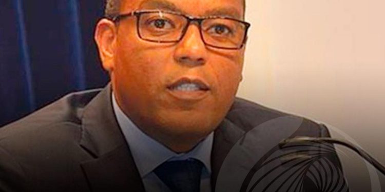 José de Lima Massano anuncia construção de Hospital Universitário