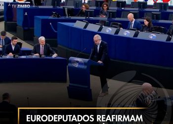 Eurodeputados reafirmam apoio à Ucrânia.