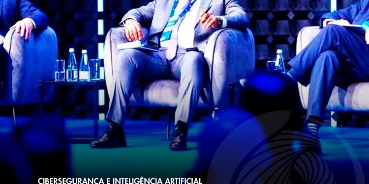 Ministro Mário Oliveira busca parcerias para construção de academias