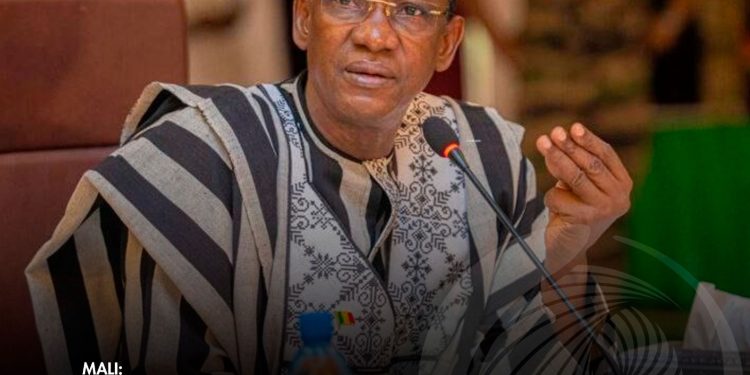 Líder do Governo visto como traidor