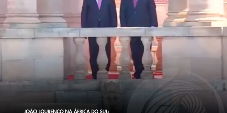 Presidente da República recebido com honras militares