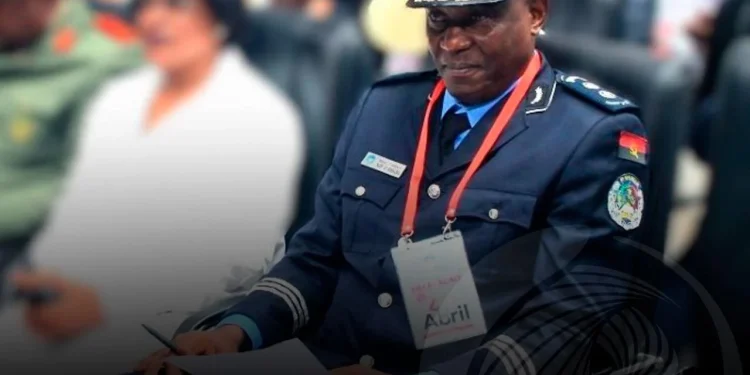 Luanda tem novo Comandante Provincial da Polícia
