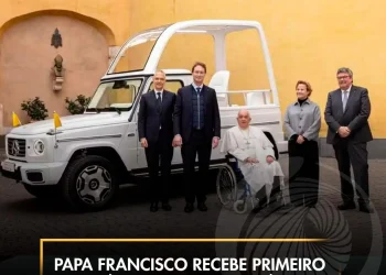 Papa Francisco recebe primeiro papamóvel totalmente eléctrico