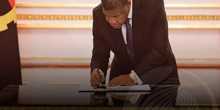 Novos governadores provinciais tomam posse