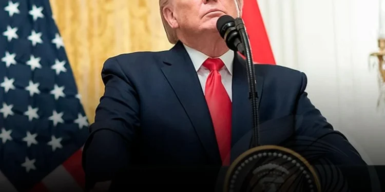 Governo norte-americano pretende reduzir a força de trabalho com “demissões voluntárias”