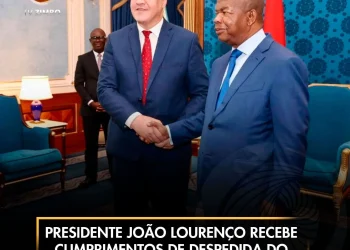 Presidente João Lourenço recebe cumprimentos de despedida do embaixador da Argélia