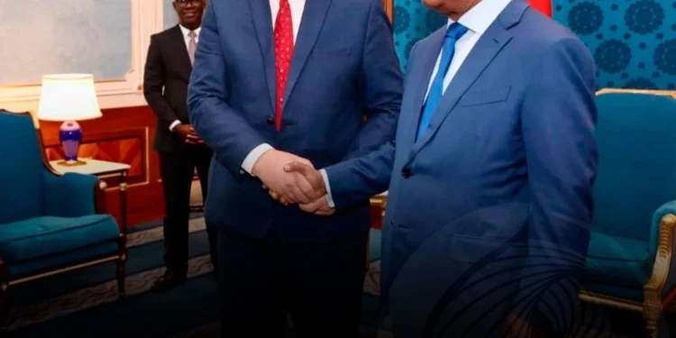 Presidente João Lourenço recebe cumprimentos de despedida do embaixador da Argélia