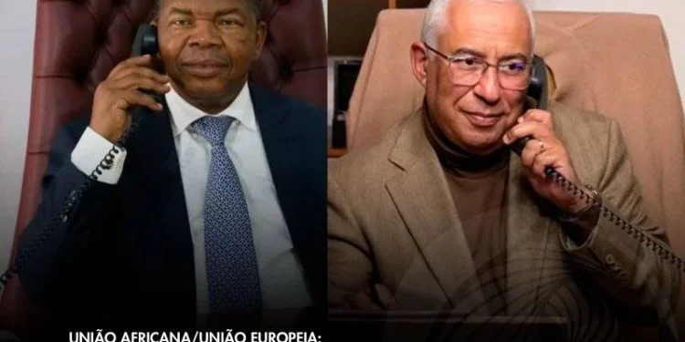 Presidente João Lourenço conversa ao telefone com António Costa