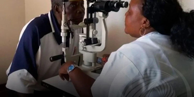 Idosos em Benguela beneficiam de consultas grátis de oftalmologia