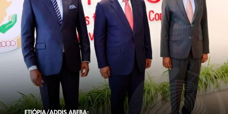 Presidente da União Africana procede visita ao centro “Africa CDC”