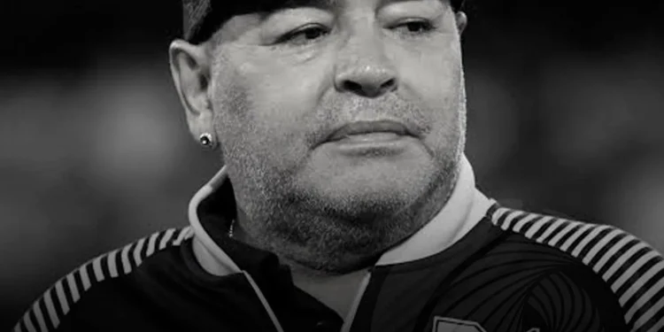 Médicos envolvidos na morte de Diego Maradona são julgados