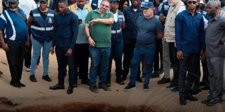 Governador de Luanda avalia infra-estruturas no município do Kilamba