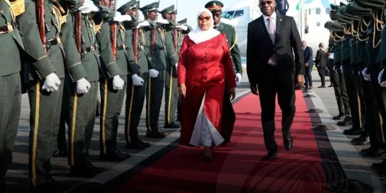 Chefe de Estado da Tanzânia já está em Luanda