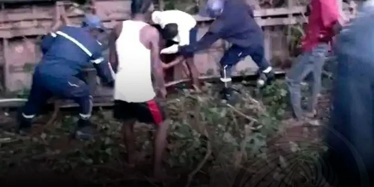 Capotamento de autocarro no Bengo resulta em cinco mortos e vinte feridos