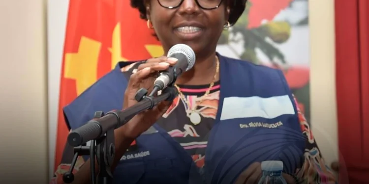 Ministra Sílvia Lutucuta anuncia reforço financeiro no combate à cólera em Benguela