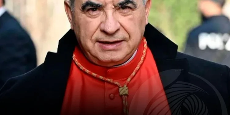 Cardeal italiano condenado renuncia à participação no conclave