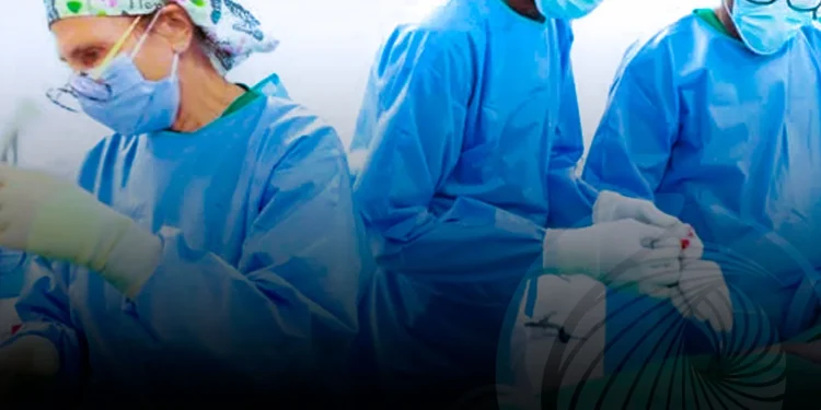 Angola realiza primeira cirurgia robótica destinada ao tratamento de hérnia e vesícula biliar