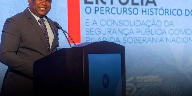 MININT comemora 46° aniversário com foco na segurança pública