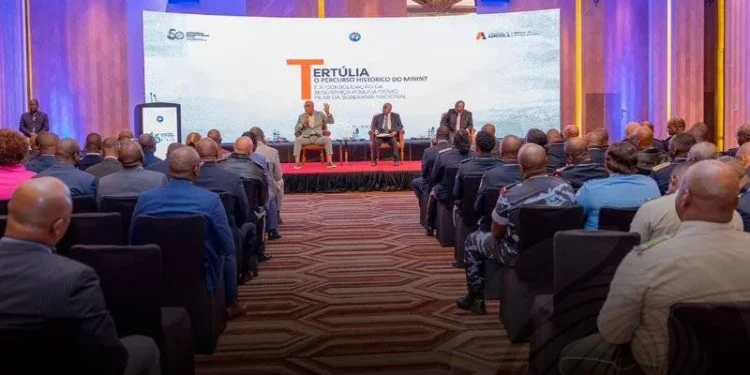 MININT comemora 46° aniversário com foco na segurança pública