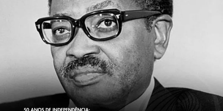 PR vai condecorar António Agostinho Neto com a Medalha da Palma Militar