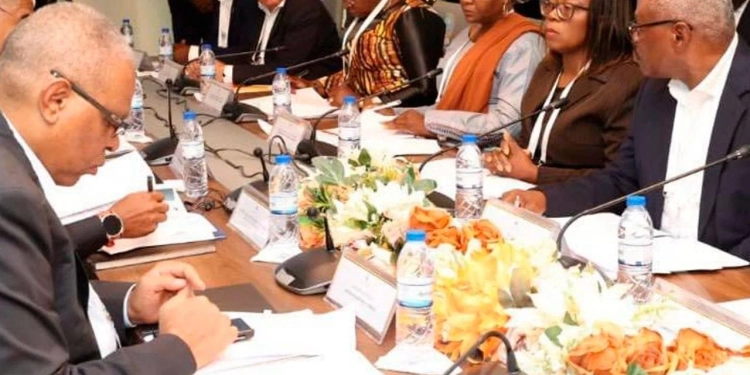 PR João Lourenço reúne-se com o Governo Provincial de Cabinda