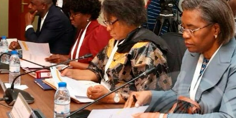 PR João Lourenço reúne-se com o Governo Provincial de Cabinda