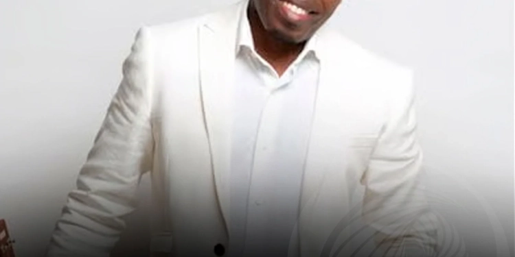 PR João Lourenço vai condecorar Totó, na classe Paz e Desenvolvimento