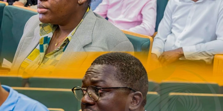 GPL realiza encontro sobre licenciamento e remoção de painéis publicitários irregulares