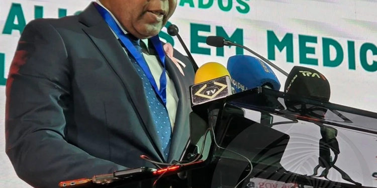 MINSA entrega certificados aos primeiros 399 especialistas em Medicina Geral e Familiar