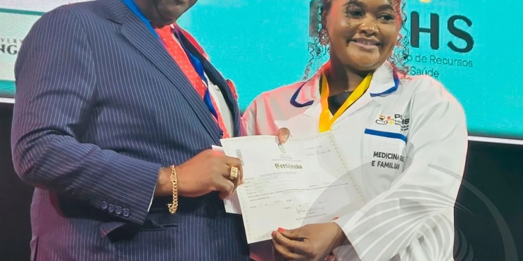 MINSA entrega certificados aos primeiros 399 especialistas em Medicina Geral e Familiar