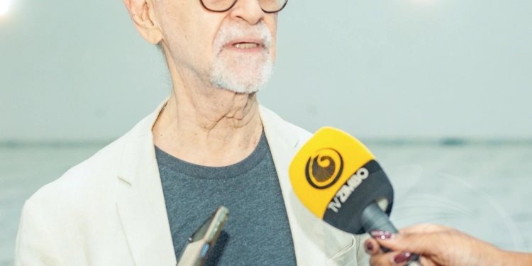 Júlio de Almeida lança autobiografia “Viver Até ao Fim”