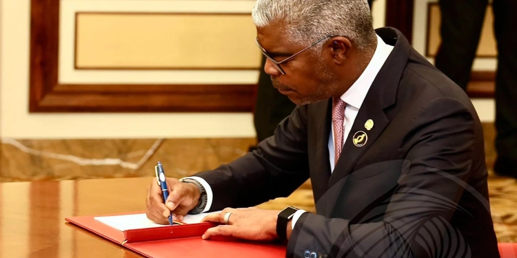 Angola e Alemanha assinam acordos de cooperação em vários domínios