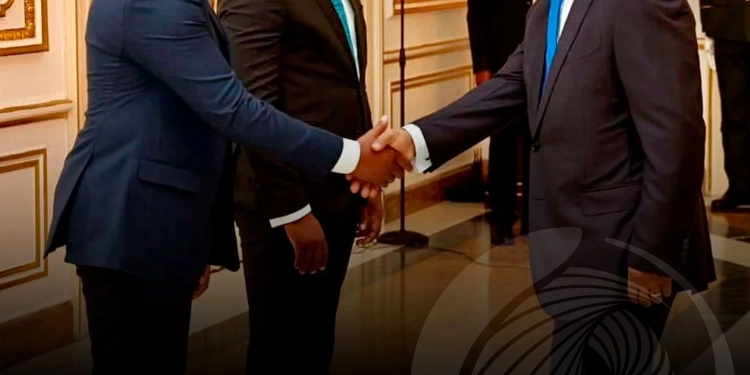 PR João Lourenço  empossa novo Ministro da Administração do Território