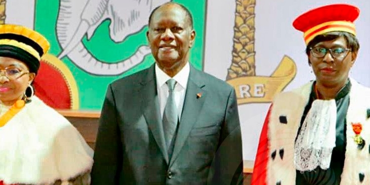 Presidente Alassane Ouattara é investido para um novo mandato