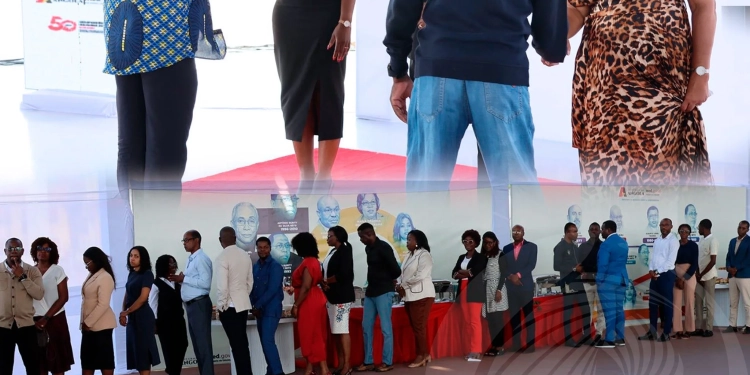 Ministério da Educação realiza cerimónia de cumprimentos de Fim de Ano